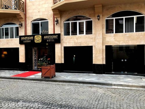 Aristocrat Hotel — фото 2