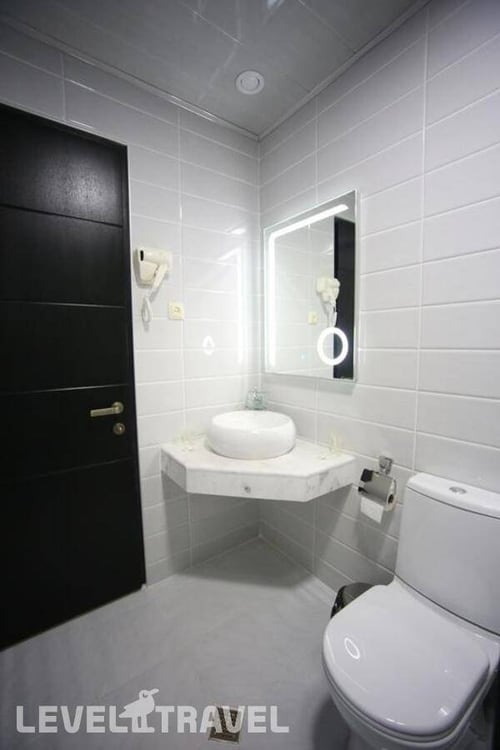 West Tower — фото 4