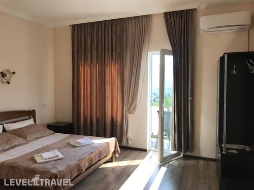 Upstairs — фото 5